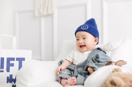 烟台宝宝多久开始攒肚